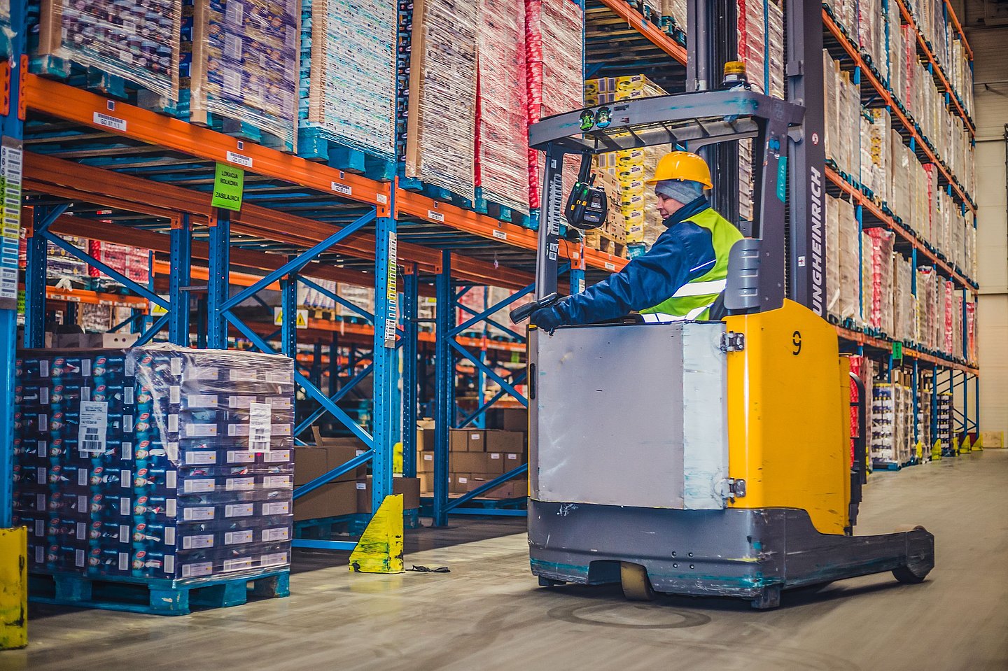 csm_Raben_Fresh_warehouse_controlled_temparature-min_d38cde4638.jpg